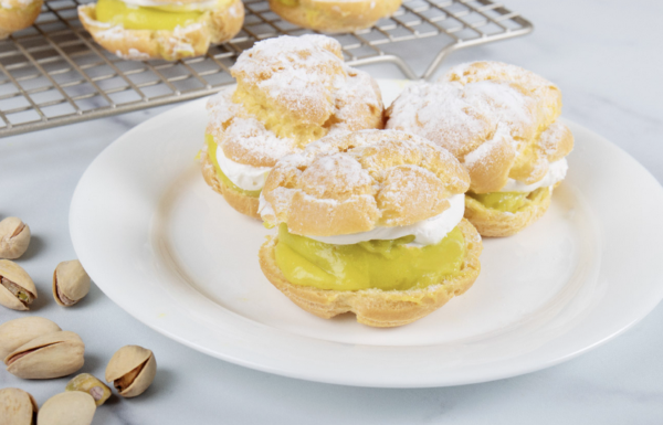 Pistachio Cream Puff