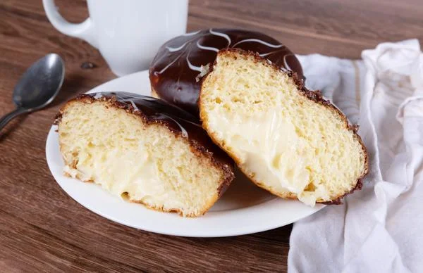 Boston Cream Pie Donut
